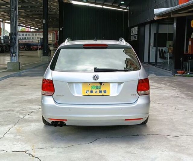 VOLKSWAGEN福斯 GOLF VARIANT  第4張相片