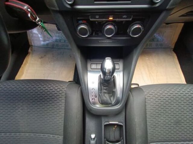 VOLKSWAGEN福斯 GOLF VARIANT  第6張相片