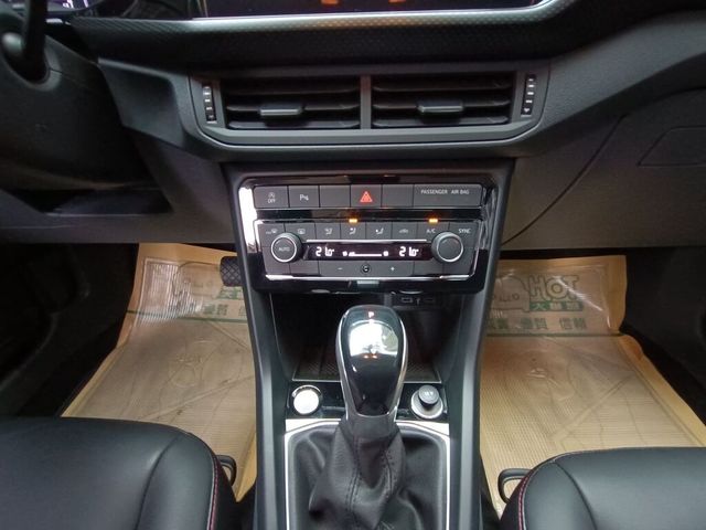 VOLKSWAGEN福斯 T-CROSS  第15張相片