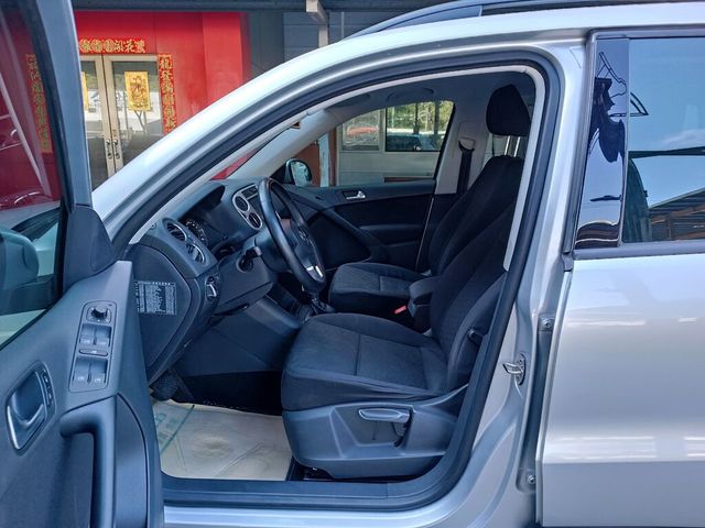 VOLKSWAGEN福斯 TIGUAN  第15張相片