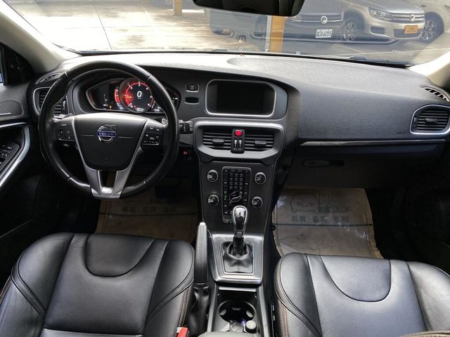 VOLVO富豪 V40 CROSS COUNTRY  第5張相片