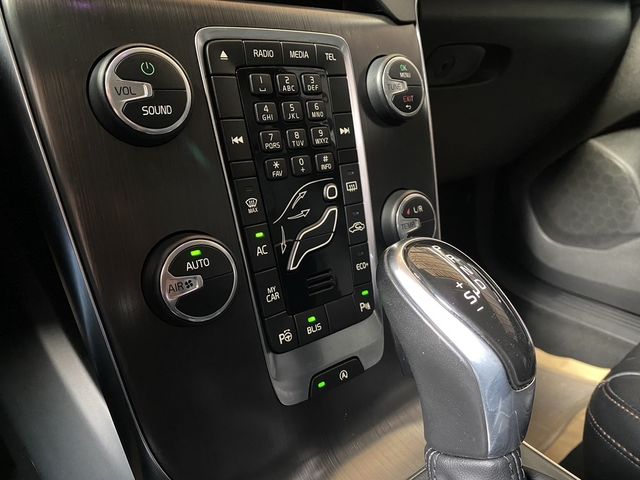 VOLVO富豪 V40 CROSS COUNTRY  第17張相片