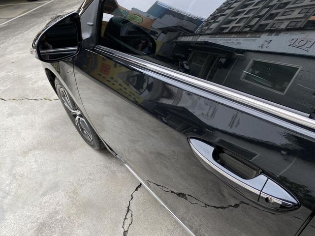 TOYOTA豐田 ALTIS  第7張相片