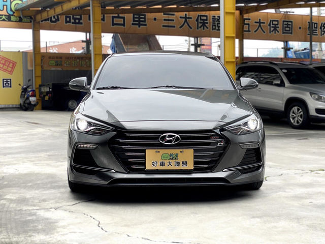 HYUNDAI現代 ELANTRA  第3張相片