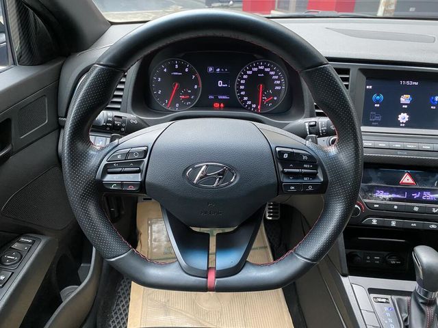 HYUNDAI現代 ELANTRA  第14張相片