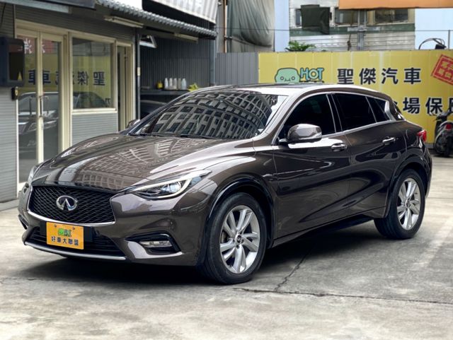 INFINITI無限 Q30  第1張相片