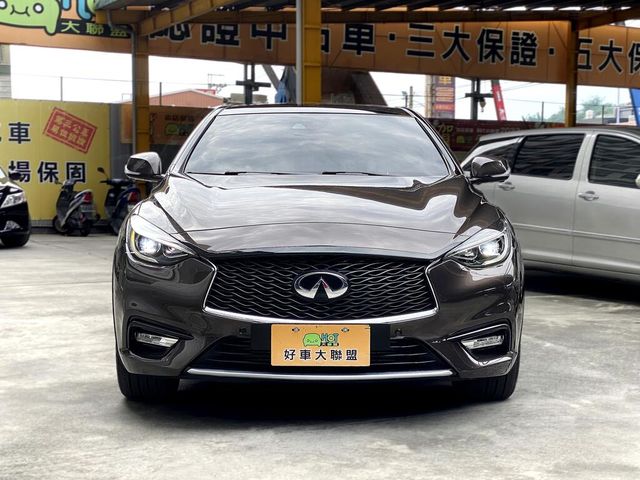 INFINITI無限 Q30  第3張相片