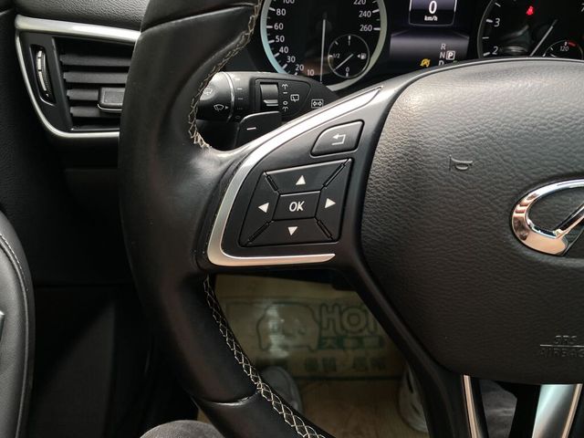 INFINITI無限 Q30  第13張相片