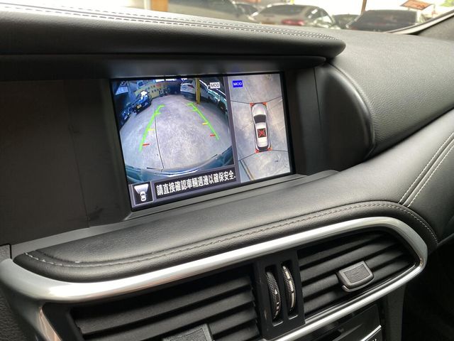 INFINITI無限 Q30  第16張相片