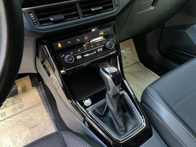 VOLKSWAGEN福斯 T-CROSS  第14張相片