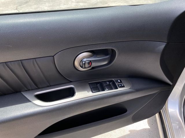 NISSAN日產 LIVINA  第7張相片