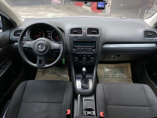 VOLKSWAGEN福斯 GOLF VARIANT  第5張相片