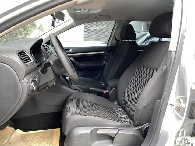 VOLKSWAGEN福斯 GOLF VARIANT  第8張相片