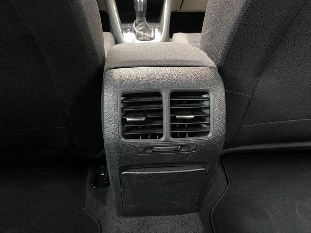 VOLKSWAGEN福斯 GOLF VARIANT  第16張相片