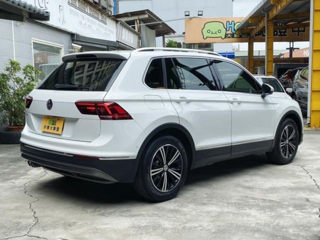 VOLKSWAGEN福斯 TIGUAN  第2張相片