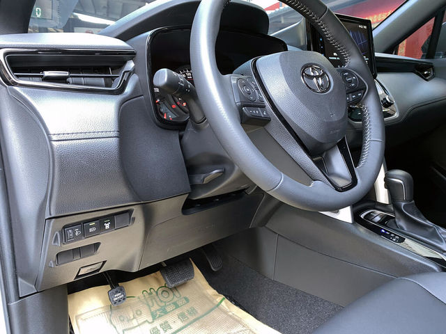TOYOTA豐田 COROLLA CROSS  第10張相片