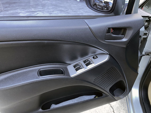 MITSUBISHI三菱 COLT PLUS  第8張相片