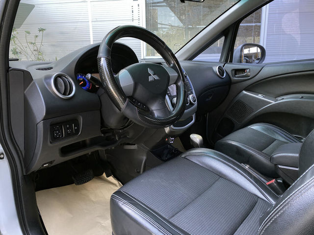 MITSUBISHI三菱 COLT PLUS  第10張相片