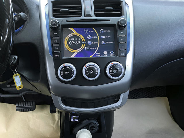 MITSUBISHI三菱 COLT PLUS  第14張相片