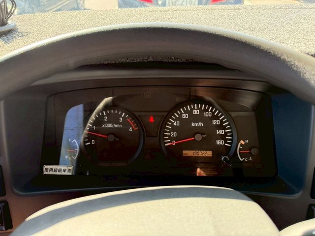 ISUZU五十鈴 ELF  第7張相片