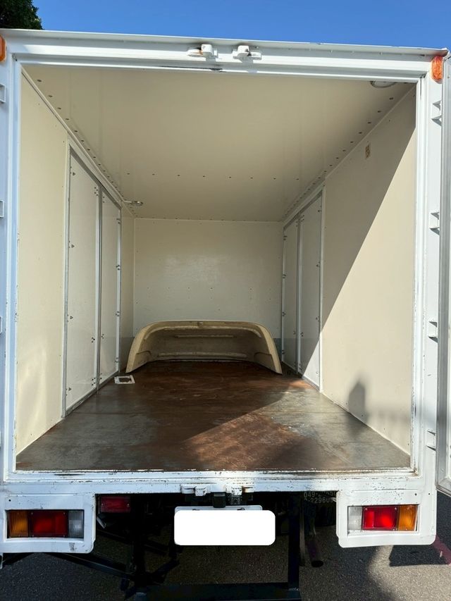 ISUZU五十鈴 ELF  第13張相片