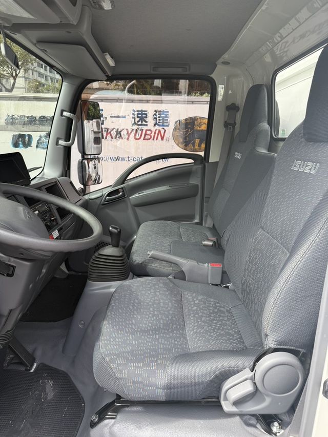 ISUZU五十鈴 ELF  第5張相片