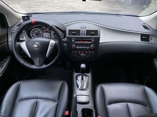 NISSAN日產 TIIDA  第10張相片