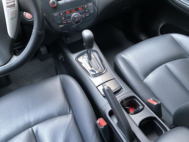 NISSAN日產 TIIDA  第15張相片