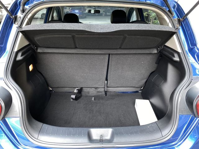 NISSAN日產 TIIDA  第17張相片