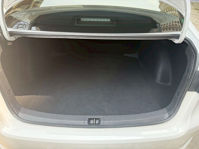 TOYOTA豐田 ALTIS  第17張相片