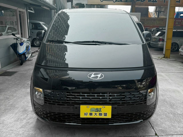HYUNDAI現代 STARIA  第1張相片