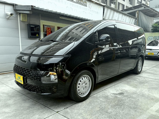 HYUNDAI現代 STARIA  第2張相片
