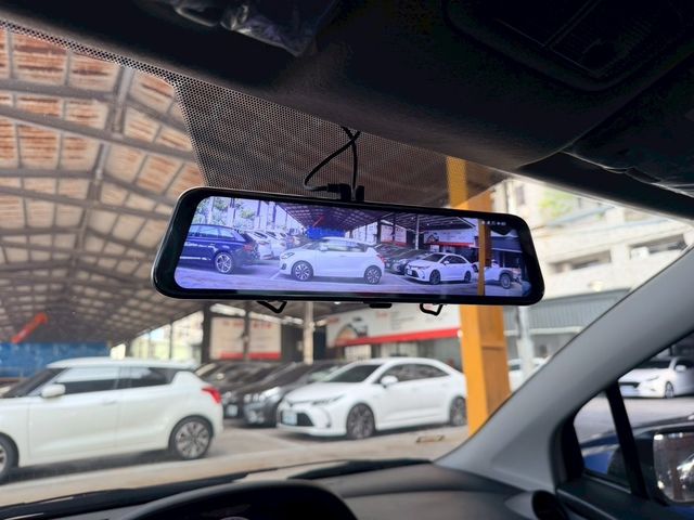 TOYOTA豐田 YARIS  第14張相片