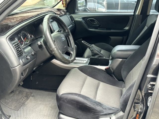 FORD福特 ESCAPE  第8張相片