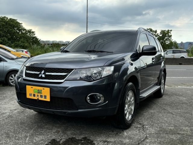 MITSUBISHI三菱 OUTLANDER  第1張相片