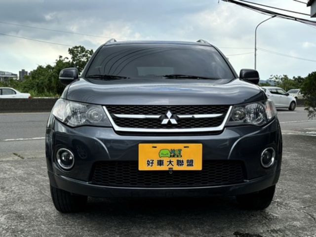 MITSUBISHI三菱 OUTLANDER  第2張相片