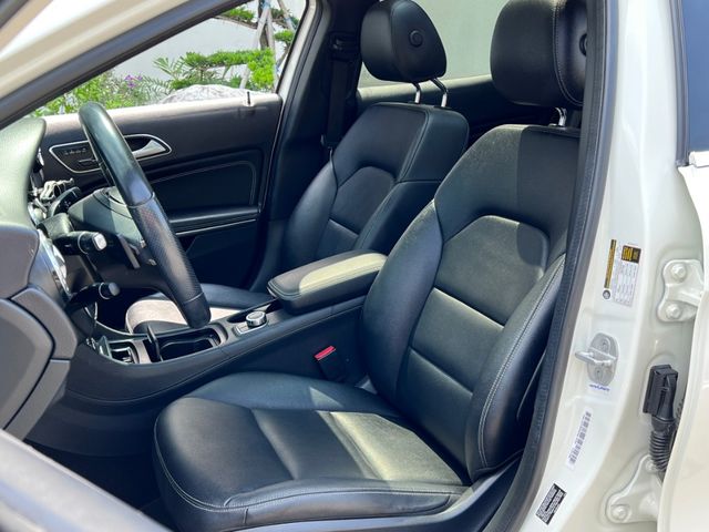 M-BENZ賓士 GLA250  第17張相片