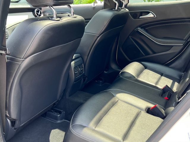 M-BENZ賓士 GLA250  第18張相片