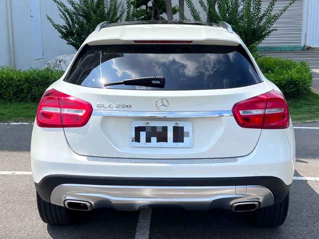 M-BENZ賓士 GLA250  第20張相片