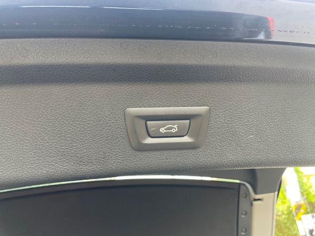 BMW寶馬 320 GT  第7張相片