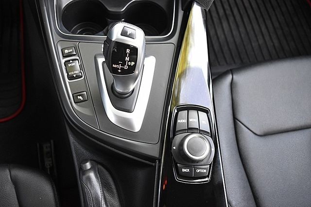 BMW寶馬 318I  第6張相片
