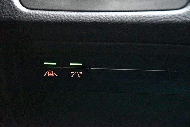 BMW寶馬 318I  第9張相片