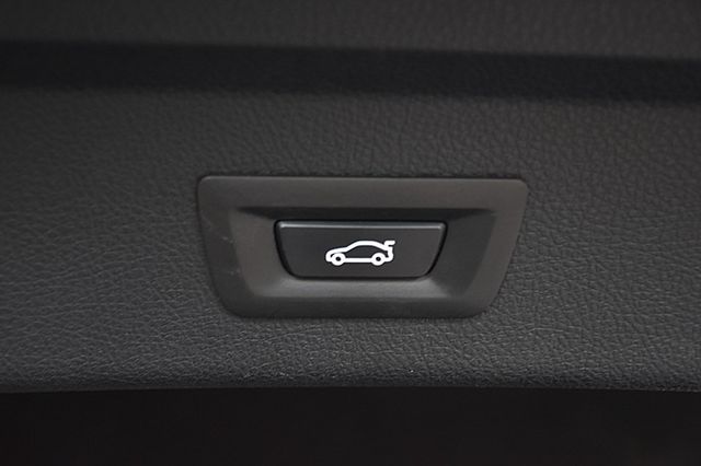 BMW寶馬 320 GT  第8張相片