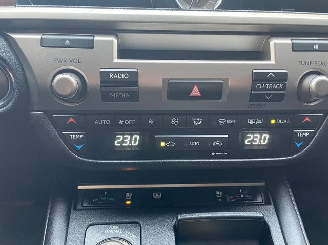 LEXUS凌志 ES200  第10張相片