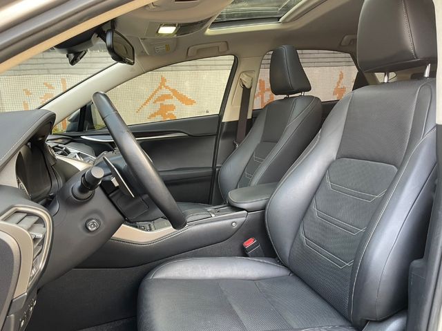 LEXUS凌志 NX300  第15張相片