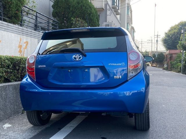 TOYOTA豐田 PRIUS C  第12張相片