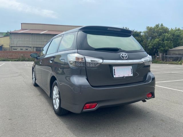 TOYOTA豐田 WISH  第10張相片