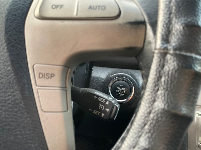 TOYOTA豐田 CAMRY  第5張相片