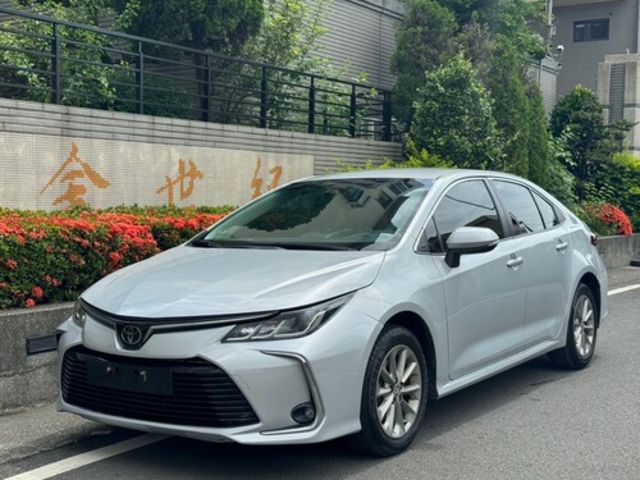 TOYOTA豐田 ALTIS  第1張相片