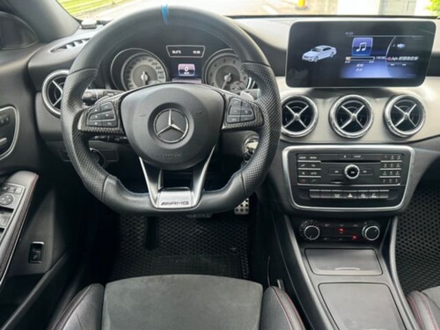 M-BENZ賓士 CLA250  第4張相片